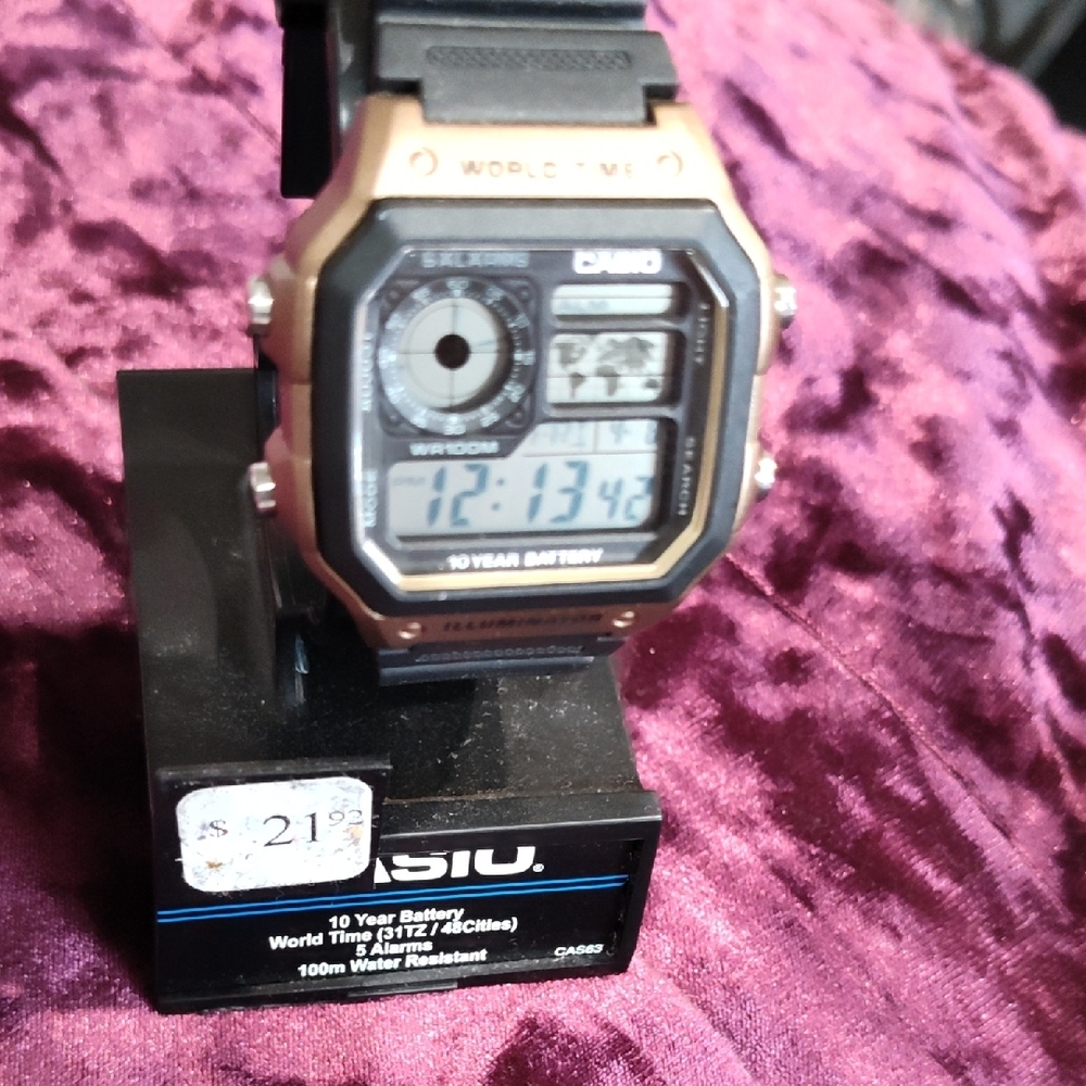 Casio Black and Gold Men's Watch